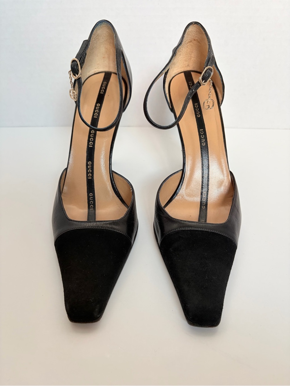 Gucci DOrsay Stiletto Pumps Interlocking GG Ankle Strap Suede Black Size 38.5C - Picture 3 of 15
